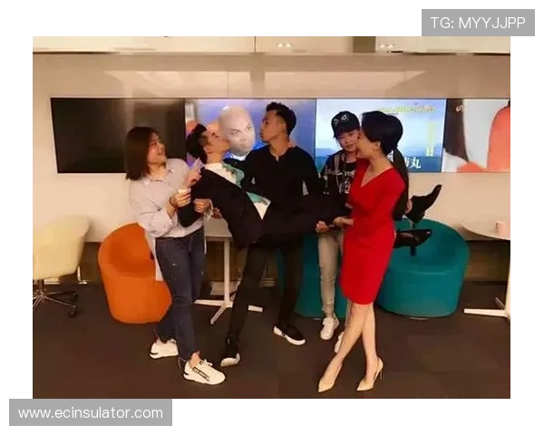 真人视讯手机娱乐让你随时随地享受专业主播带来的精彩互动和丰富奖池奖励